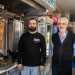 Il pioniere del kebab barese  Ibrahim Dzdemir, oggi 63enne, che nel 2006 fond nel quartiere Carrassi il suo Istanbul Doner Kebab, da allora portato avanti con laiuto della moglie Guley e dei suoi sette figli